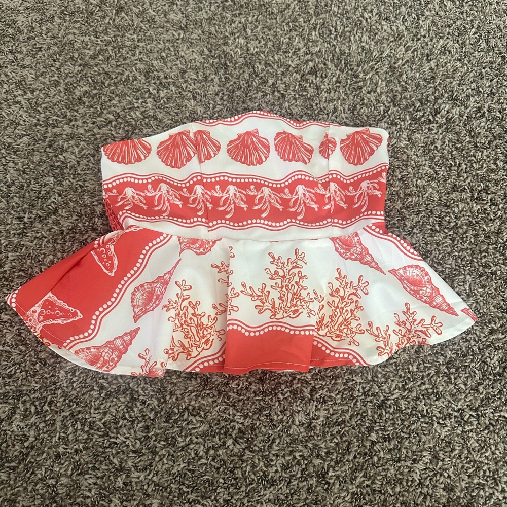 Red and White Seashell Print Crop Top